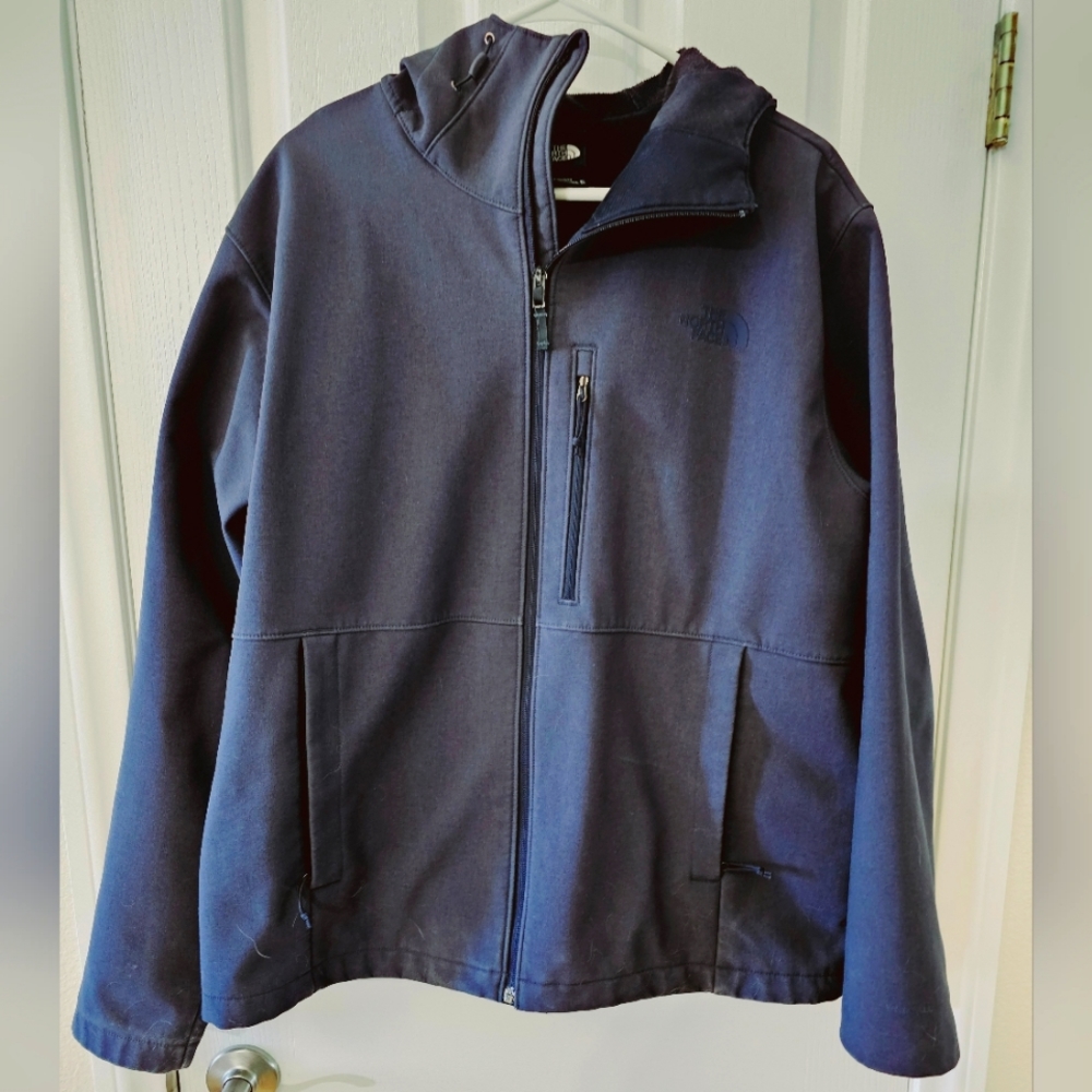 THE NORTH FACE Men’s Apex Bionic 2 DWR Softshell Hooded Jacket- Navy